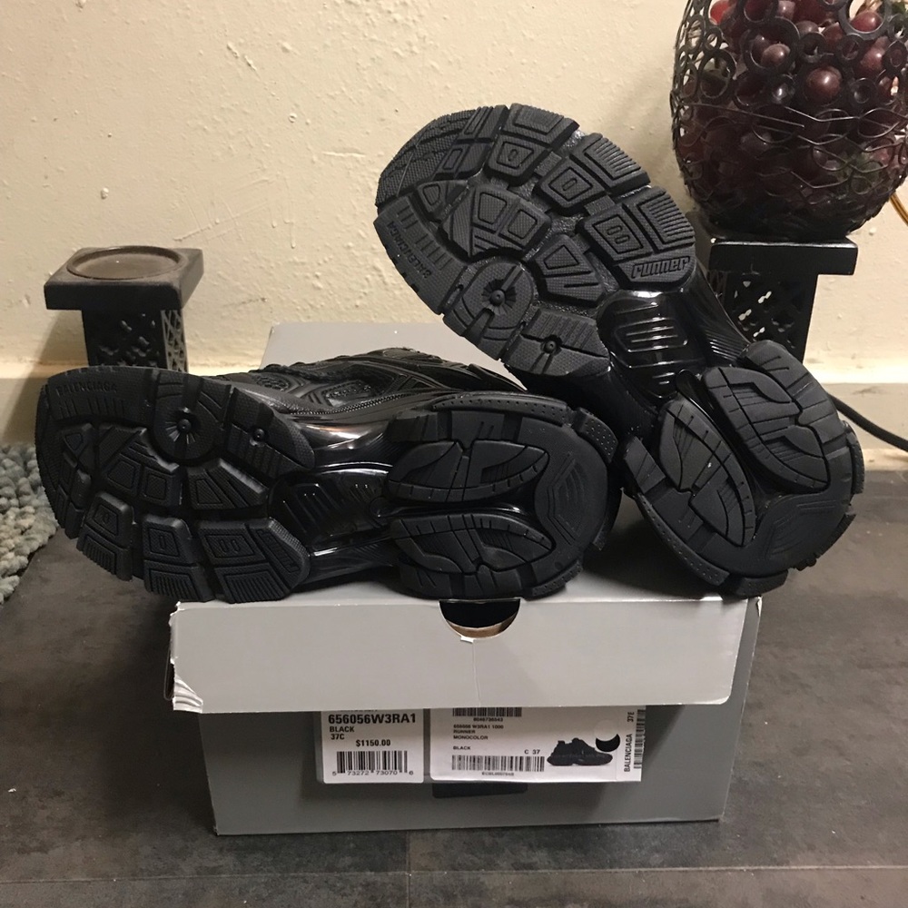 Balenciaga Black Athletic Shoes - Picture 11 of 13